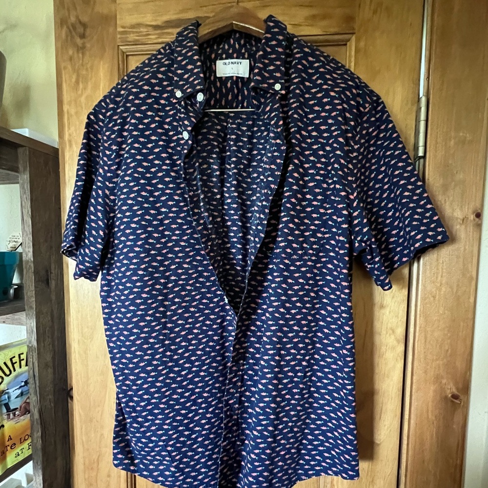 Button Up Fish Pattern Shirt - Picture 3 of 7